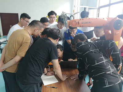 中科罗伯特机器人安装培训学院 赋能智能制造的技术开发与咨询中心